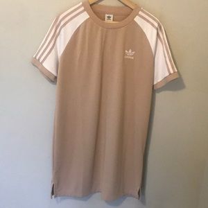 Medium adidas shirt dress NWOT
